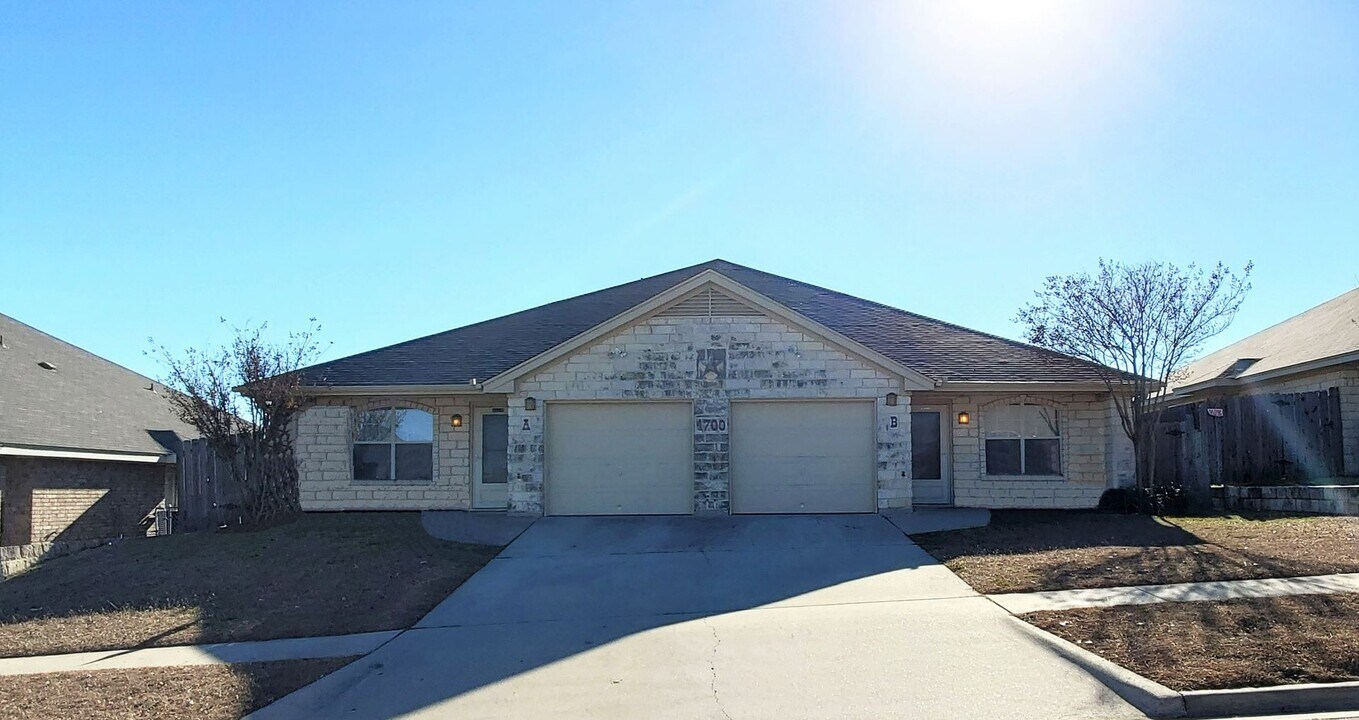 4700 John David Dr in Killeen, TX - Building Photo