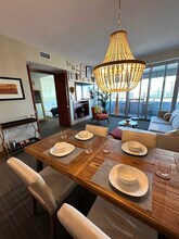 1395 Brickell Bay Dr in Miami, FL - Building Photo - Building Photo