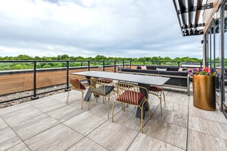 The Shale in Minneapolis, MN - Building Photo - Building Photo