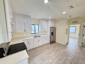 542 NW 35th St in Miami, FL - Building Photo