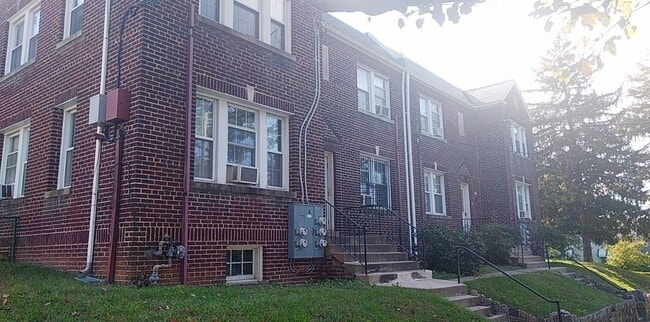 property at 2203 Q St SE