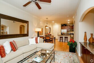 3799 Westcenter Dr in Houston, TX - Foto de edificio - Building Photo