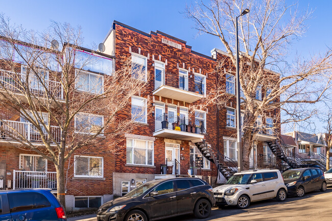 2570-2578 D'iberville St