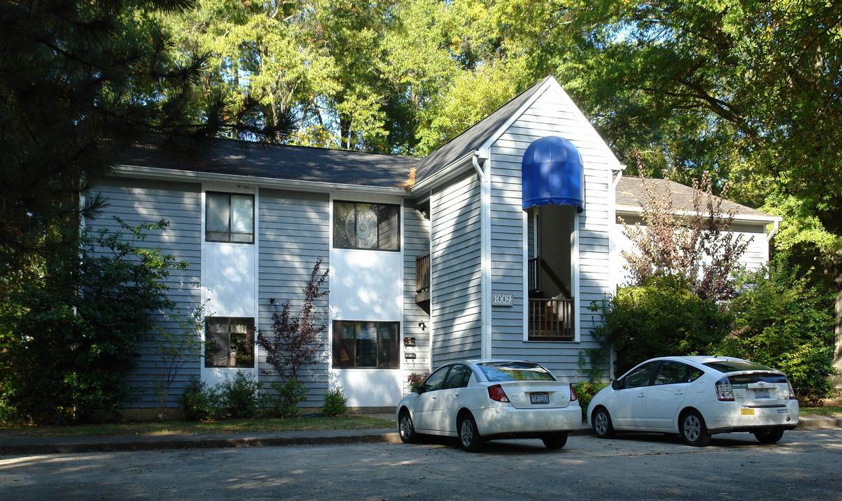 1009 Iredell St in Durham, NC - Building Photo