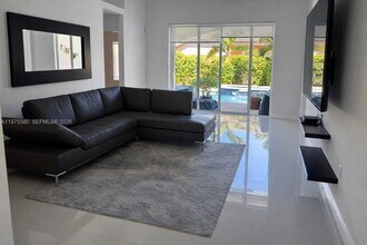 14205 NW 21st St in Pembroke Pines, FL - Building Photo - Building Photo