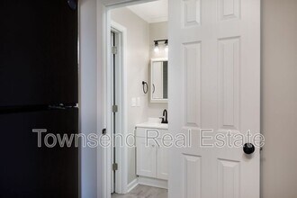 5866 Century Oaks Dr in Fayetteville, NC - Building Photo - Building Photo