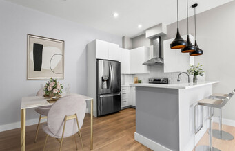 52 Snow Hill St, Unit 1 in Boston, MA - Foto de edificio - Building Photo