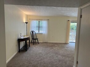 475 Mount Vernon Hwy NE in Sandy Springs, GA - Foto de edificio - Building Photo