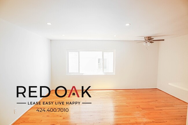 929 N Genesee Ave in West Hollywood, CA - Building Photo - Building Photo