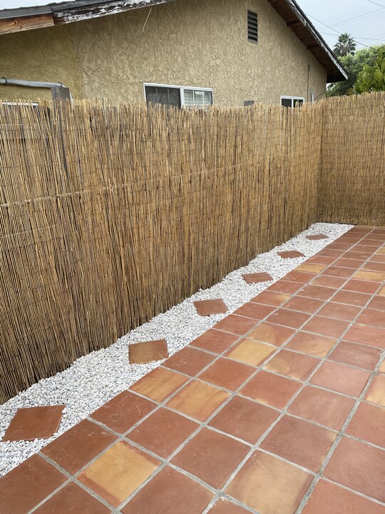 4506 Ellenwood Dr, Unit 4506 in Los Angeles, CA - Building Photo