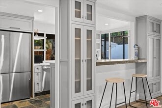 8812 Harratt St in West Hollywood, CA - Building Photo - Building Photo