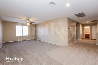17750 W Maui Ln in Surprise, AZ - Building Photo - Building Photo