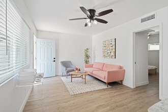 The Ark Apartments in Phoenix, AZ - Building Photo - Building Photo