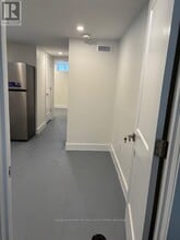 8 York St in Ajax, ON - Building Photo - Building Photo