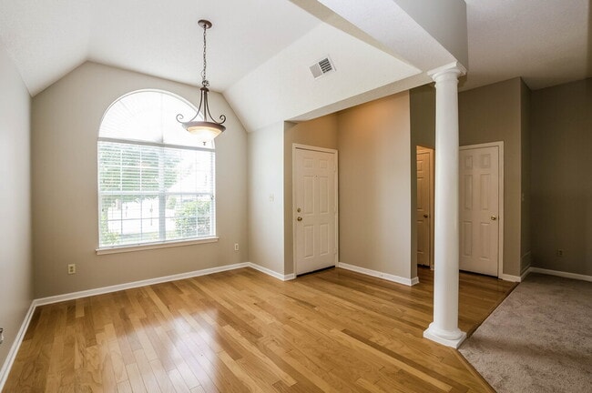8180 Cross Point Dr in Olive Branch, MS - Building Photo - Building Photo