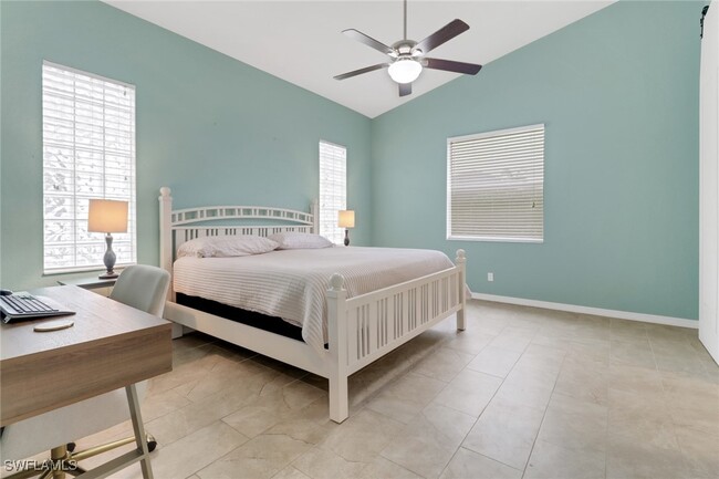 property at 9521 Mariners Cove Ln