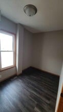 419 S 3rd St, Unit 419 S 3rd St in La Crescent, MN - Building Photo - Building Photo