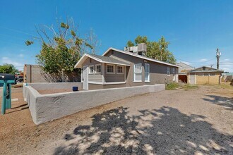 183 Hilton Ave NW in Albuquerque, NM - Building Photo - Building Photo