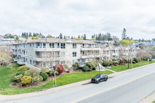 Southport in White Rock, BC - Building Photo