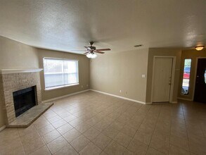 108 Hague St in Hutto, TX - Building Photo - Building Photo