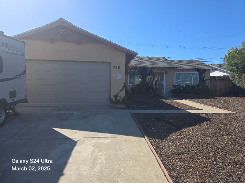 786 Thayer Ln in Port Hueneme, CA - Building Photo