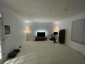 15 Virginia Pky in Schaumburg, IL - Building Photo - Building Photo
