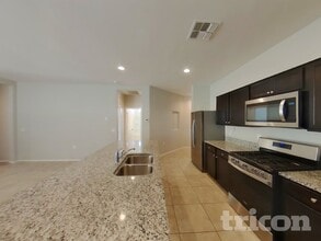 30962 W Cheery Lynn Rd in Buckeye, AZ - Building Photo - Building Photo