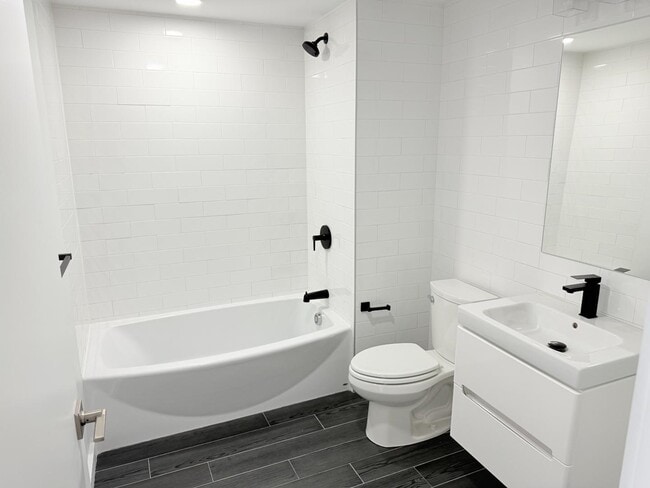 160 Middlesex St in Lowell, MA - Building Photo - Building Photo