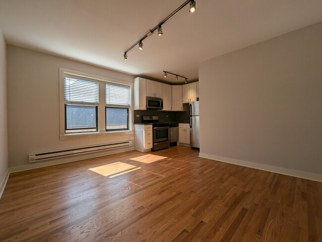 2424 N Kedzie Blvd, Unit 2420-303