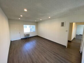 3510 Clarington Ave in Los Angeles, CA - Building Photo - Building Photo
