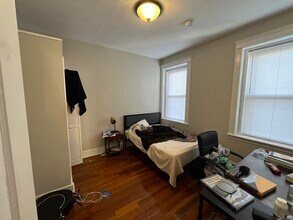 1185 Commonwealth Ave in Boston, MA - Building Photo - Building Photo