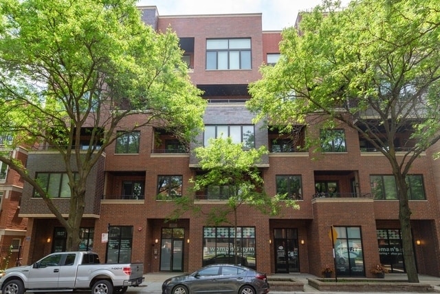 property at 1937 W Diversey Pkwy