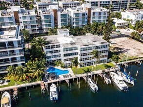 40 Isle of Venice Dr in Fort Lauderdale, FL - Building Photo - Building Photo