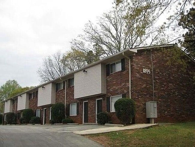property at 1895 Dunlap Ave