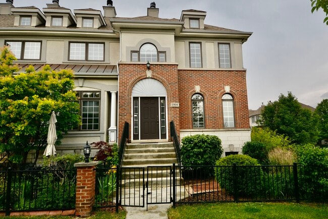 property at 1904 Alta Vista Ct