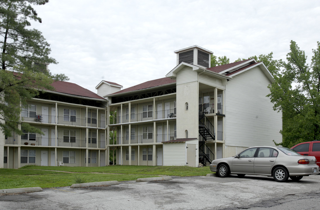 Cheryl Lane in Valley Park, MO - Foto de edificio