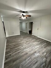 807 Carrier Creek Blvd NE, Unit 1 in Grand Rapids, MI - Foto de edificio - Building Photo