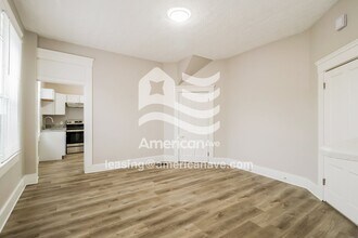 836 Liberty St in Newport, KY - Foto de edificio - Building Photo