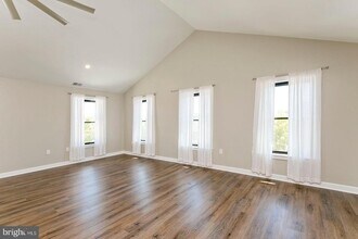 160 N Loudoun St-Unit -302 in Winchester, VA - Building Photo - Building Photo