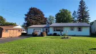 148 Landon Ave in Newark, NY - Building Photo