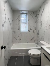 486 E 95th St, Unit 1R in Brooklyn, NY - Building Photo - Building Photo