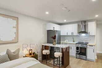 7800 Lundy's Ln in Niagara Falls, ON - Building Photo - Building Photo