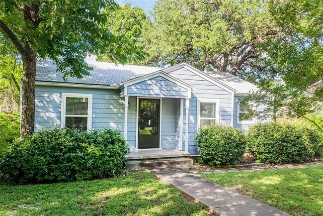 property at 1607 W 40th St