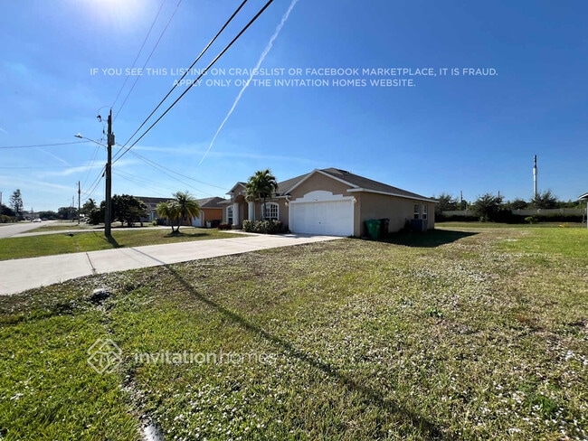 5341 NW Aloha St in Port St. Lucie, FL - Foto de edificio - Building Photo