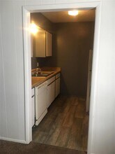 1100 Indiana St-Unit -214 in Graham, TX - Building Photo - Building Photo