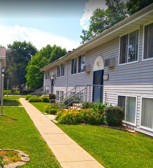 Blackhawk Apartments