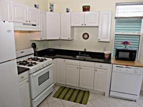 109 Heath St, Unit 4 in Boston, MA - Foto de edificio - Building Photo