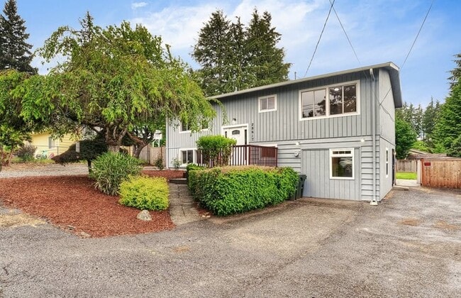 property at 28617 37th Pl S
