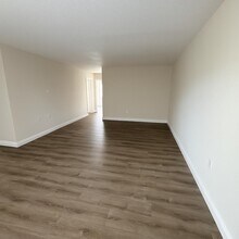 2716 Vandiver Dr in West Palm Beach, FL - Building Photo - Building Photo