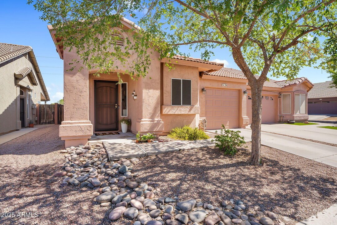 6610 E University Dr in Mesa, AZ - Building Photo